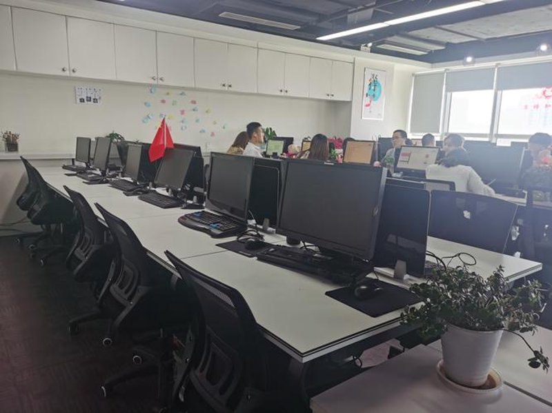信息咨询行业动态：洞察未来趋势